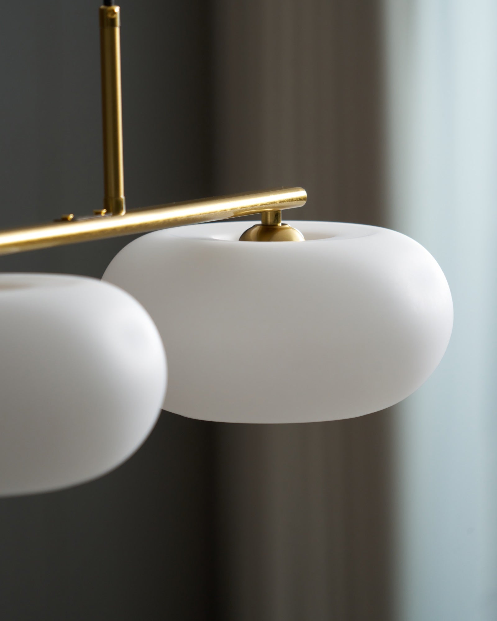 Lustra Pendant Lamp 3-Light Globe Shaped Linear-Neutral Decor