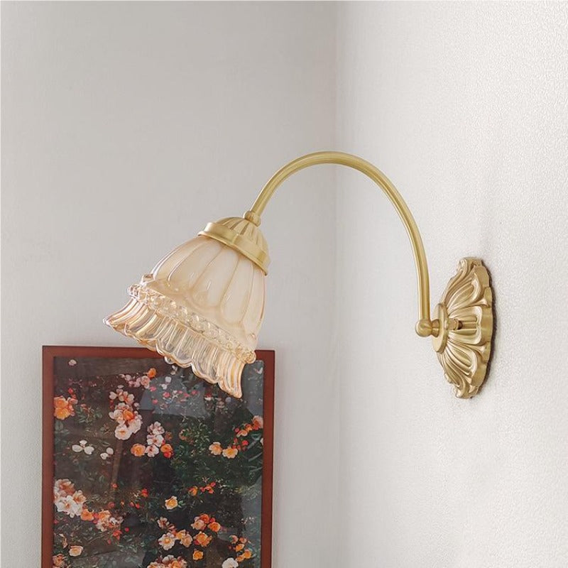 Arisha Retro LED Indoor Wall Lamp Gold Glass Flower-shaped Design Bedroom - Neutral Decor