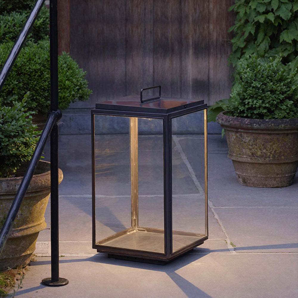 Ray Minimalist Cuboid Outdoor Floor Lamp, Hardwired, Black - Neutral Decor