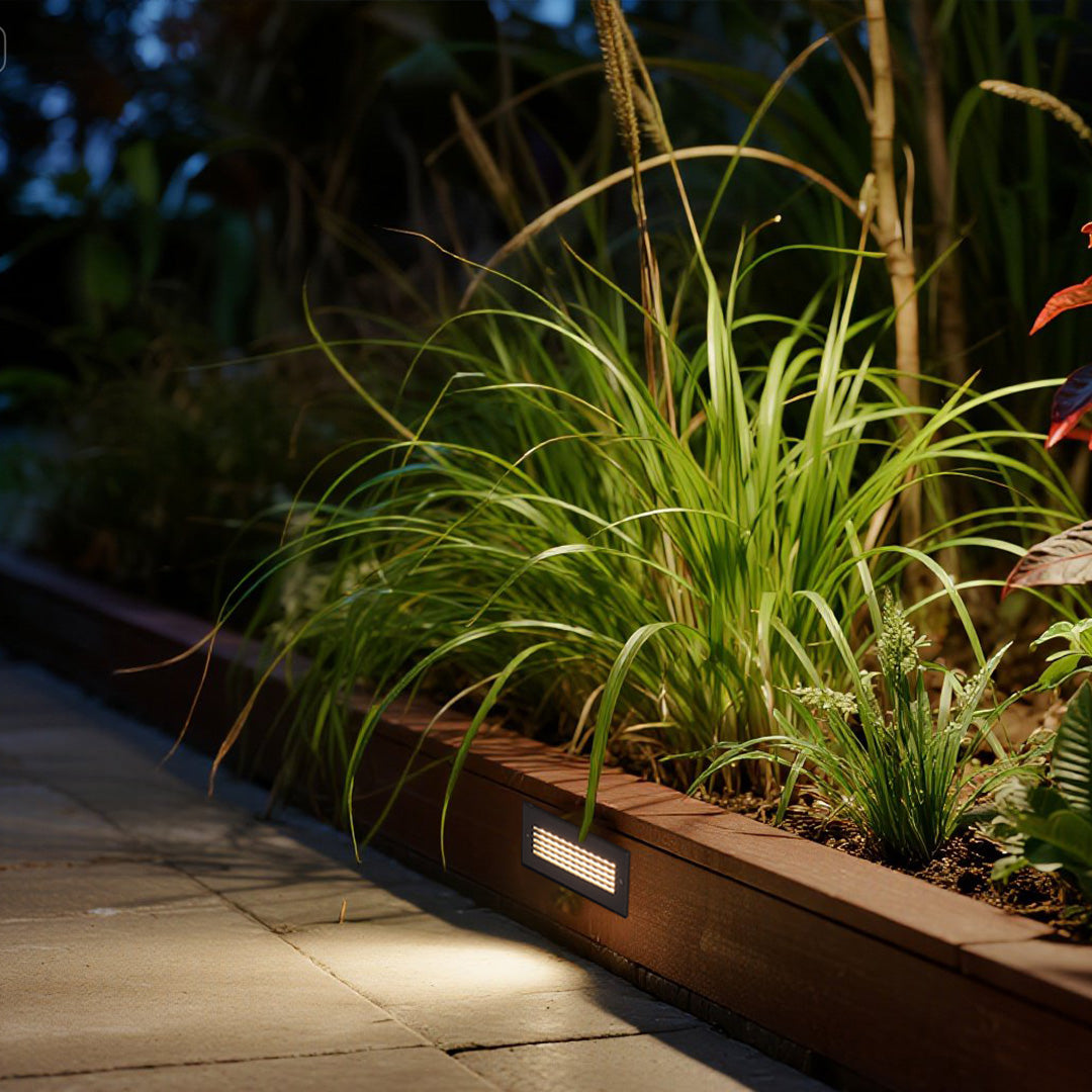Dione LED Minimalist Style Outdoor Step Lights