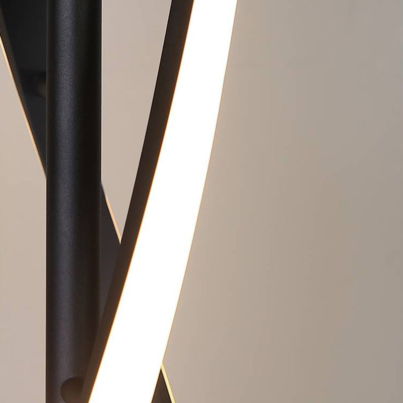 Mira Postmodern Linear Acrylic Floor Lamp, Black/White - Neutral Decor