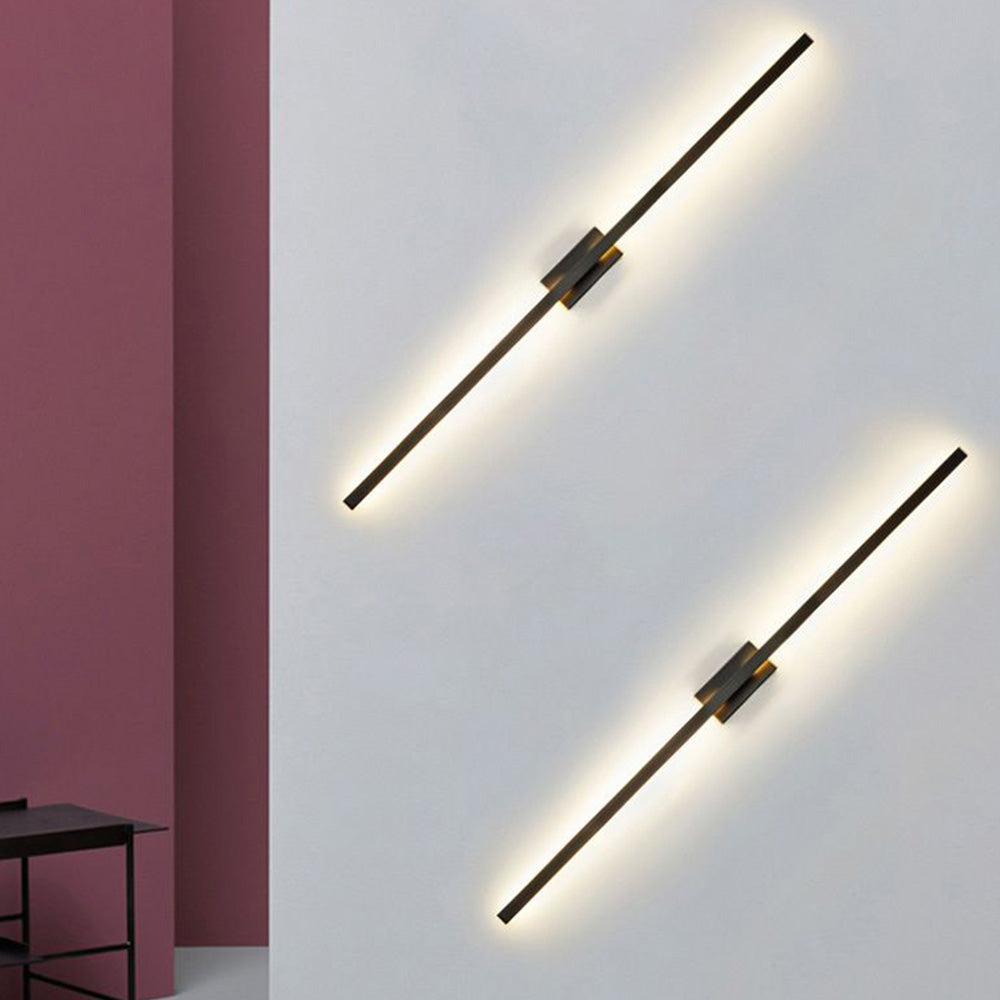 Arisha Minimalist Bar Black Metal Wall Lamp - Neutral Decor