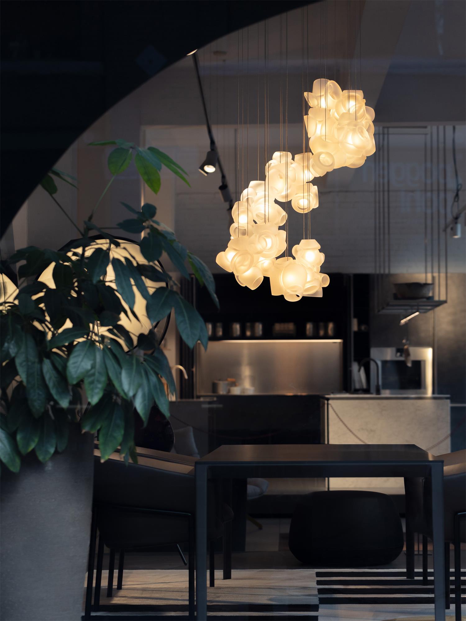 Ushaor Pendant Light