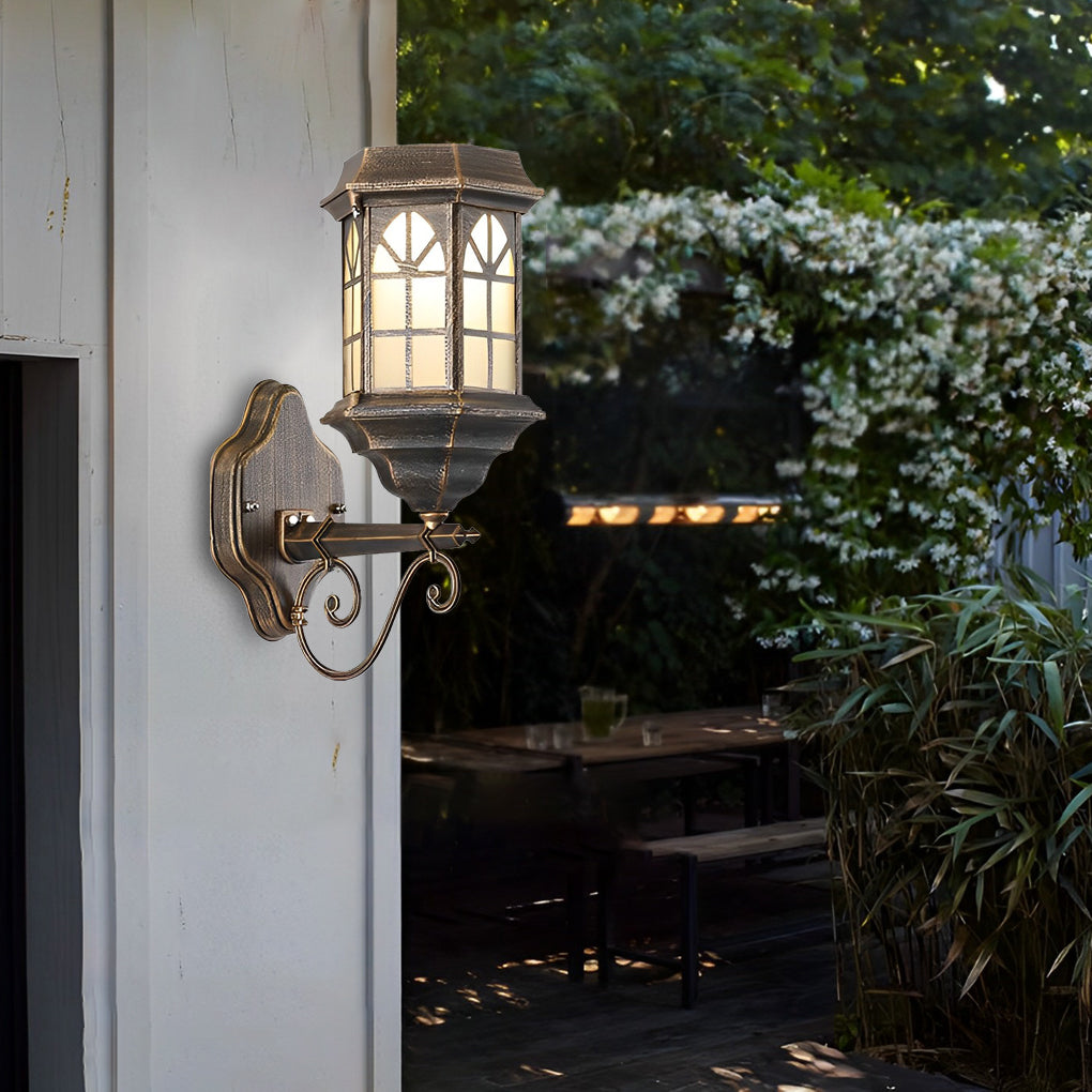 Blesed Retro LED Solar Outdoor Wall Lamp