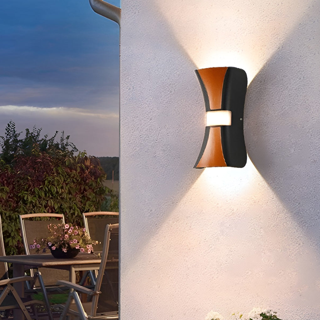 Deligh Classic Modern LED Outdoor Wall Lamp