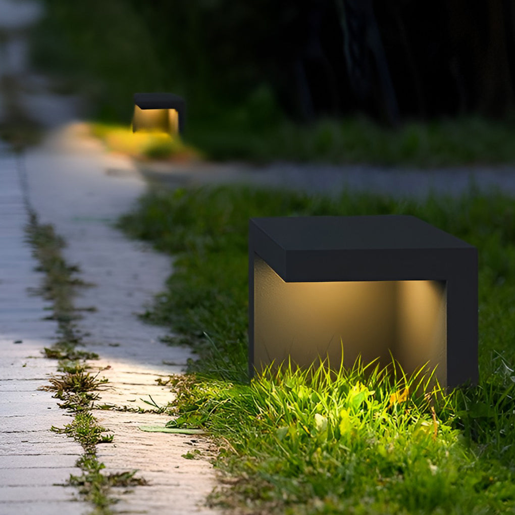 Fredy Rectangular Fixture Modern Glass Outdoor Path Light