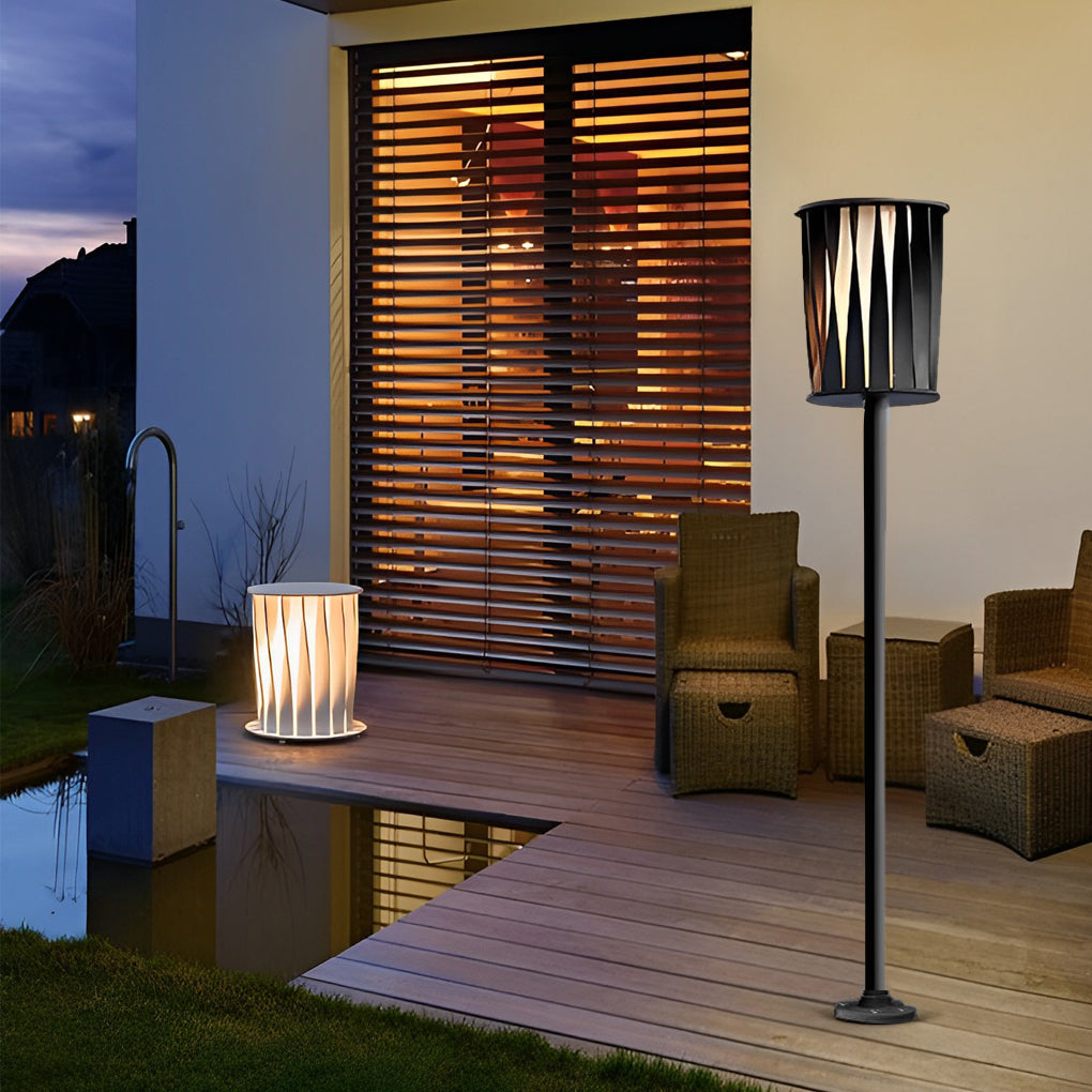 Lare Rotating Design Vertical Steel Outdoor Floor Lamp