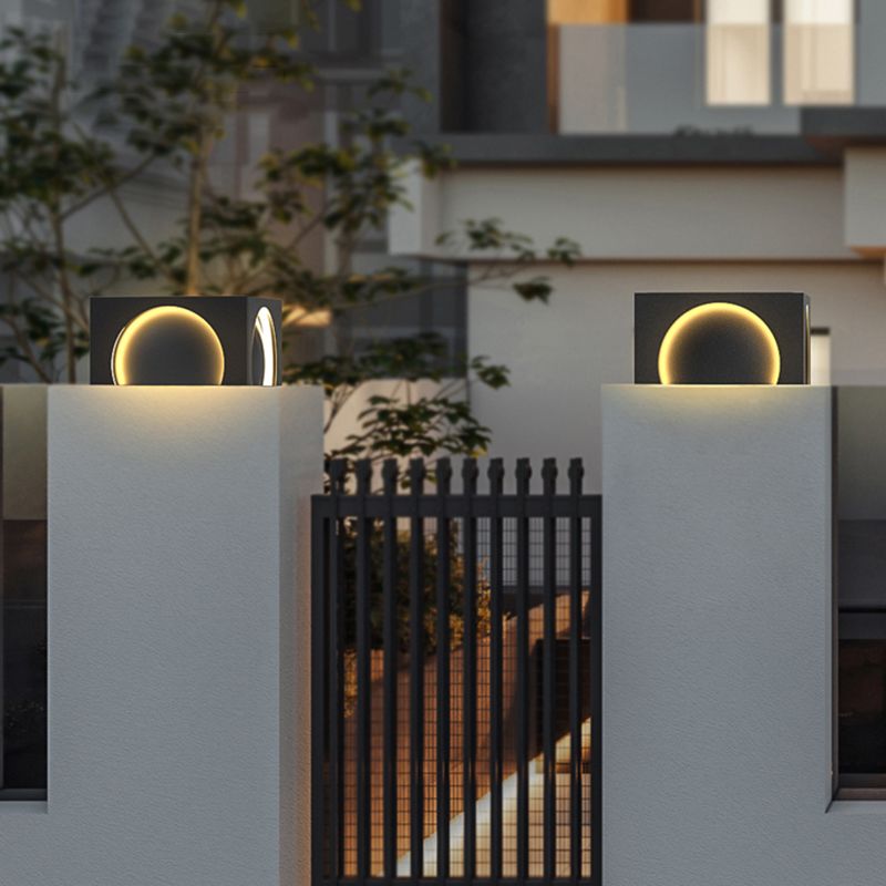 Ray Modern Rectangular Metal Outdoor Lamps Post, Black - Neutral Decor