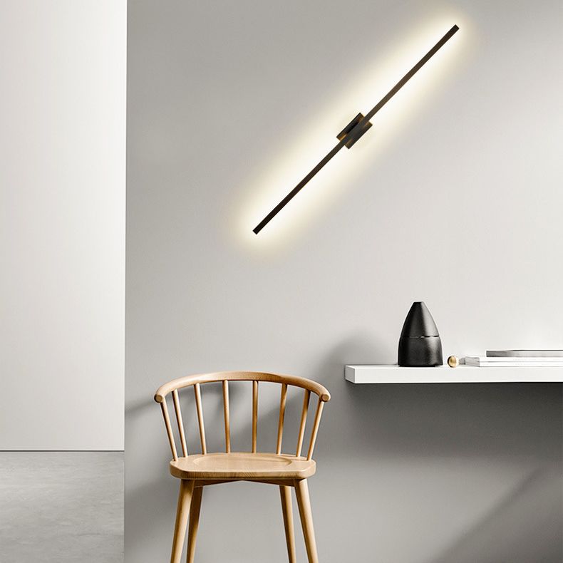 Arisha Minimalist Bar Black Metal Wall Lamp - Neutral Decor