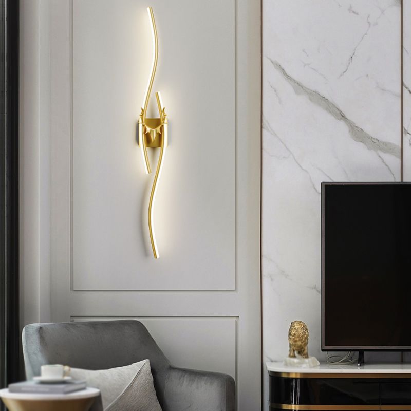 Arisha Modern Linear Metal Vanity LED Wall Lamp, Black/Gold - Neutral Decor