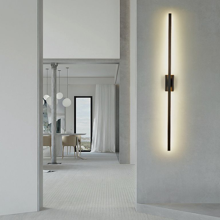 Arisha Minimalist Bar Black Metal Wall Lamp - Neutral Decor