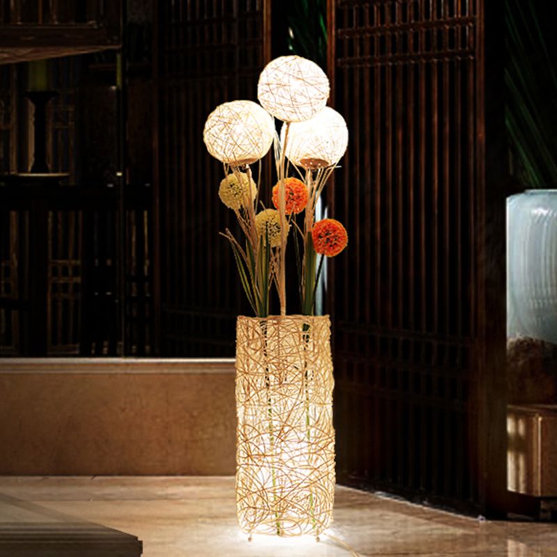 Ritta Retro Vase Wood Rattan Floor Lamp, White/Brown - Neutral Decor