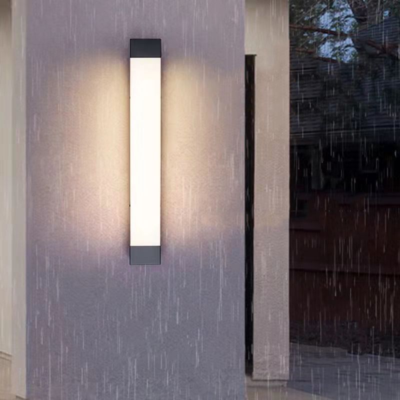 Ray Minimalist Linear Metal Outdoor Wall Lamp, Black - Neutral Decor