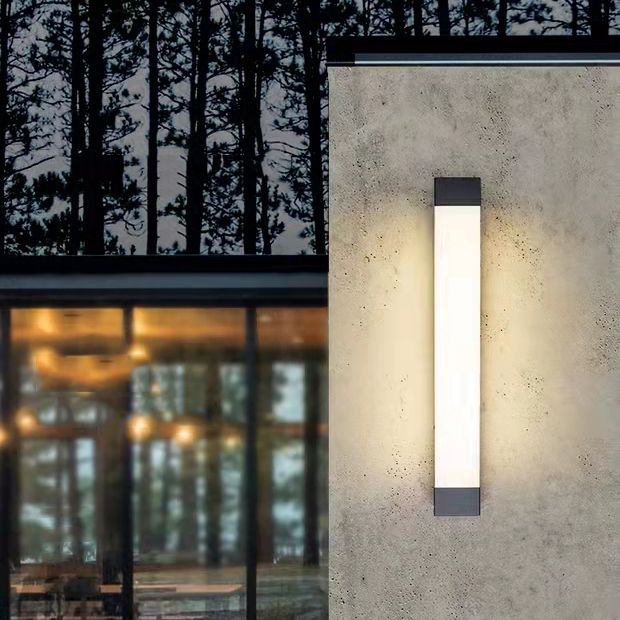 Ray Minimalist Linear Metal Outdoor Wall Lamp, Black - Neutral Decor