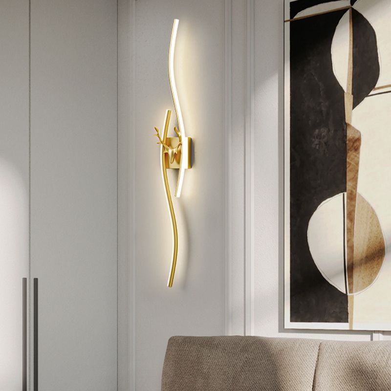 Arisha Modern Linear Metal Vanity LED Wall Lamp, Black/Gold - Neutral Decor