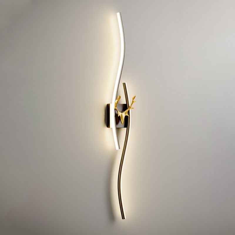 Arisha Modern Linear Metal Vanity LED Wall Lamp, Black/Gold - Neutral Decor