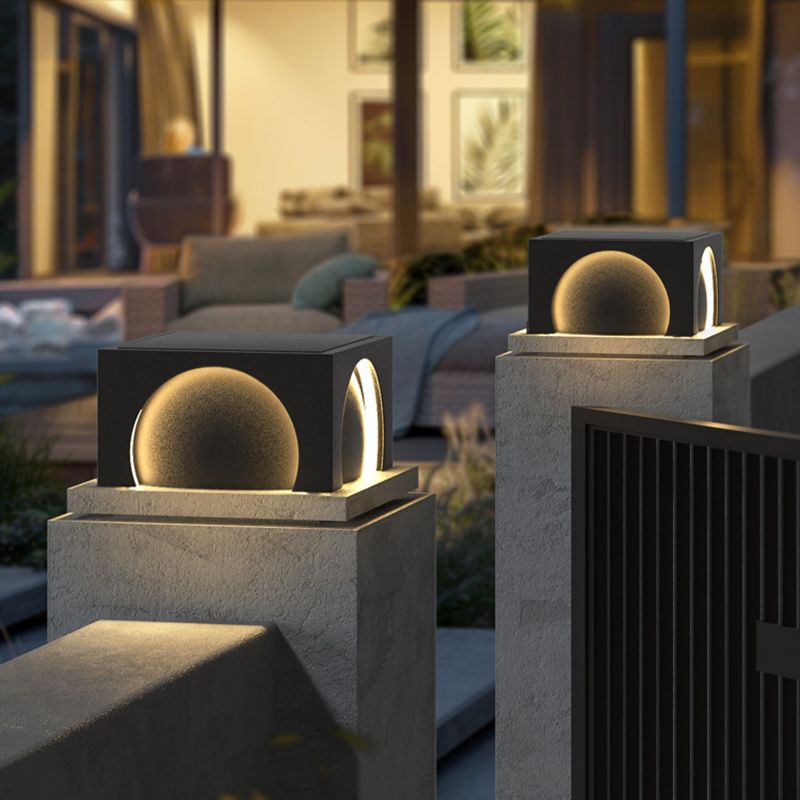 Ray Modern Rectangular Metal Outdoor Lamps Post, Black - Neutral Decor