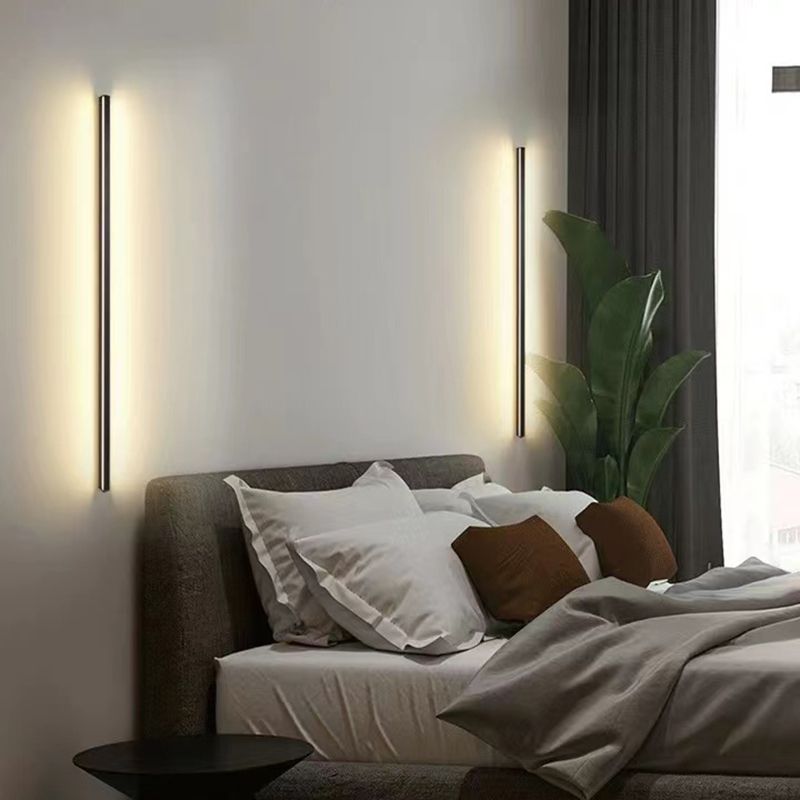 Arisha Minimalist Black Bar Mirror Front Vanity Wall Lamp, Metal/Acrylic - Neutral Decor