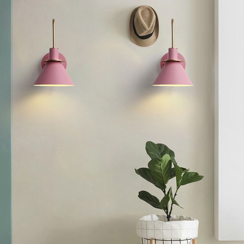 Valentina Vintage Horn Shape Metal Wall Lamp, Living room/Bedroom/Bathroom - Neutral Decor