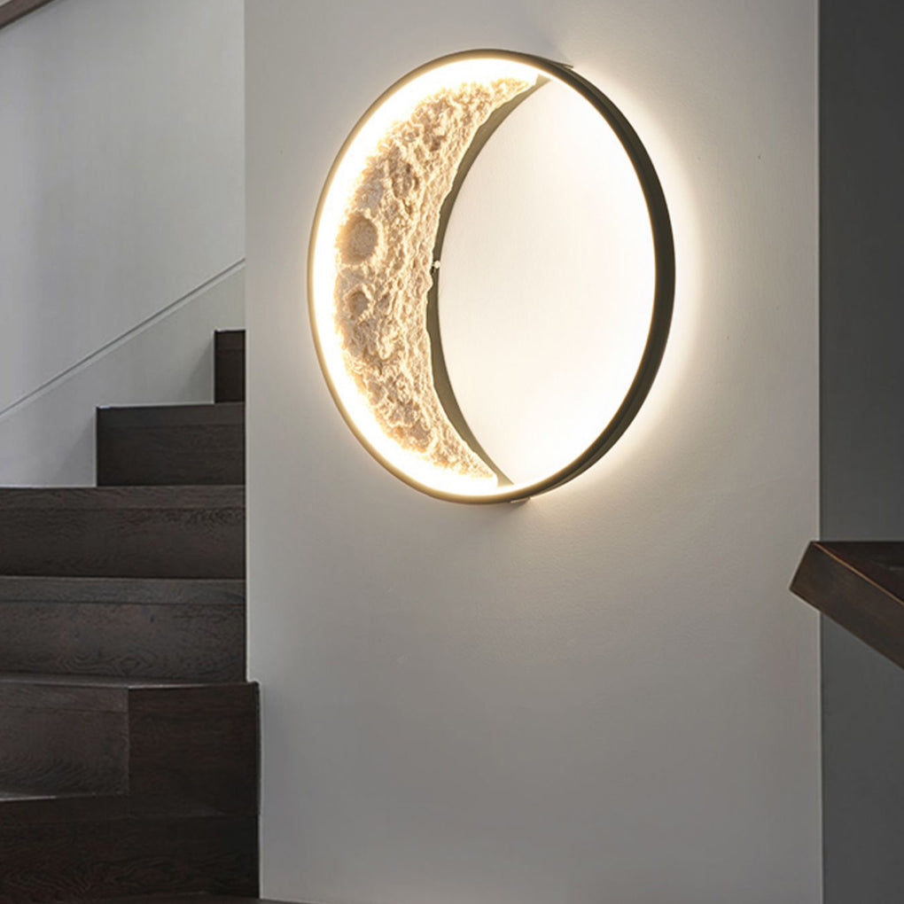Sigmn Moon Crescent LED Resin Outdoor Wall Light