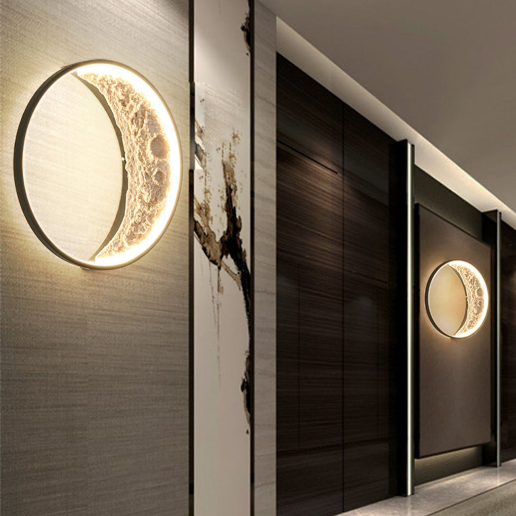 Sigmn Moon Crescent LED Resin Outdoor Wall Light