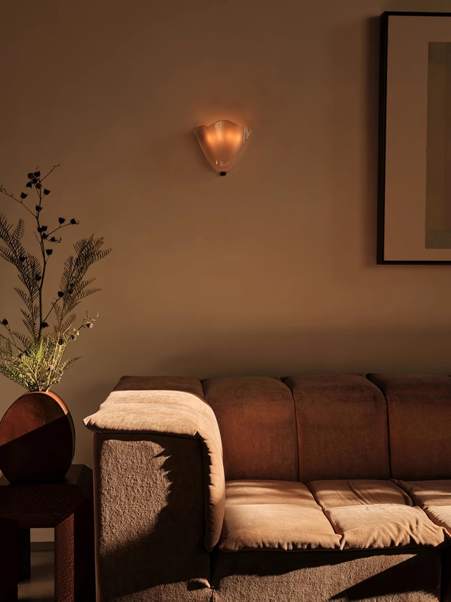 Lustra Wall Lamp Soft Curves-Neutral Decor