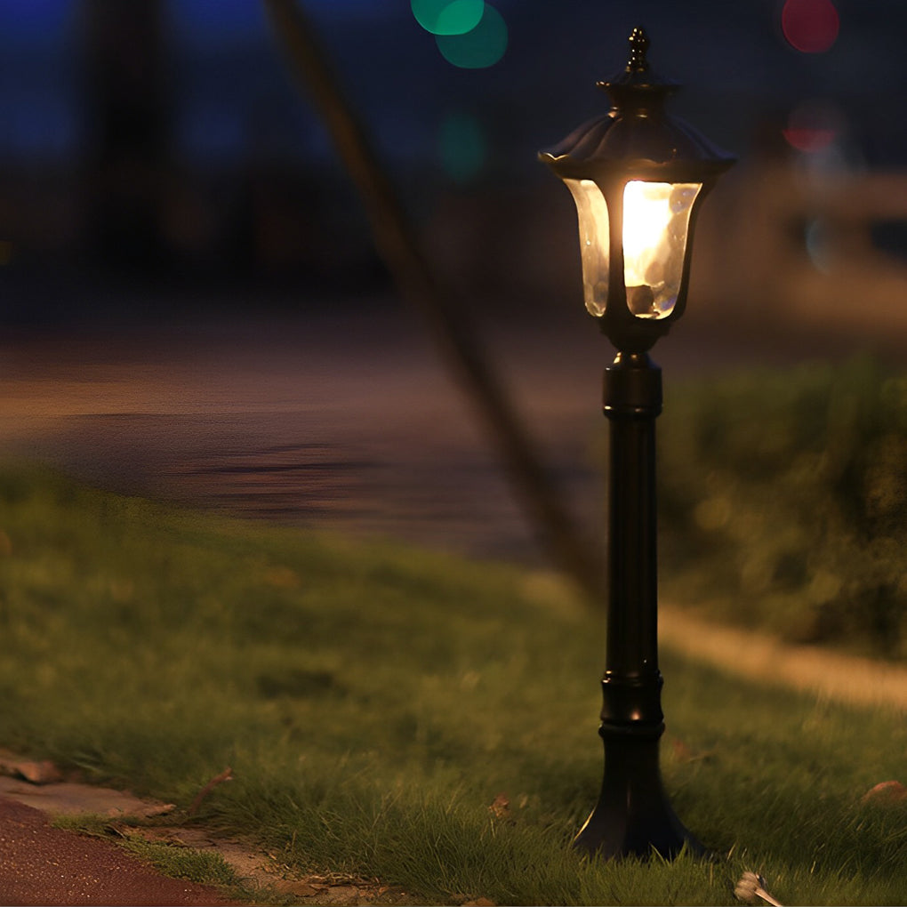 Nor Vintage Classic LED Outdoor Lawn Post Light