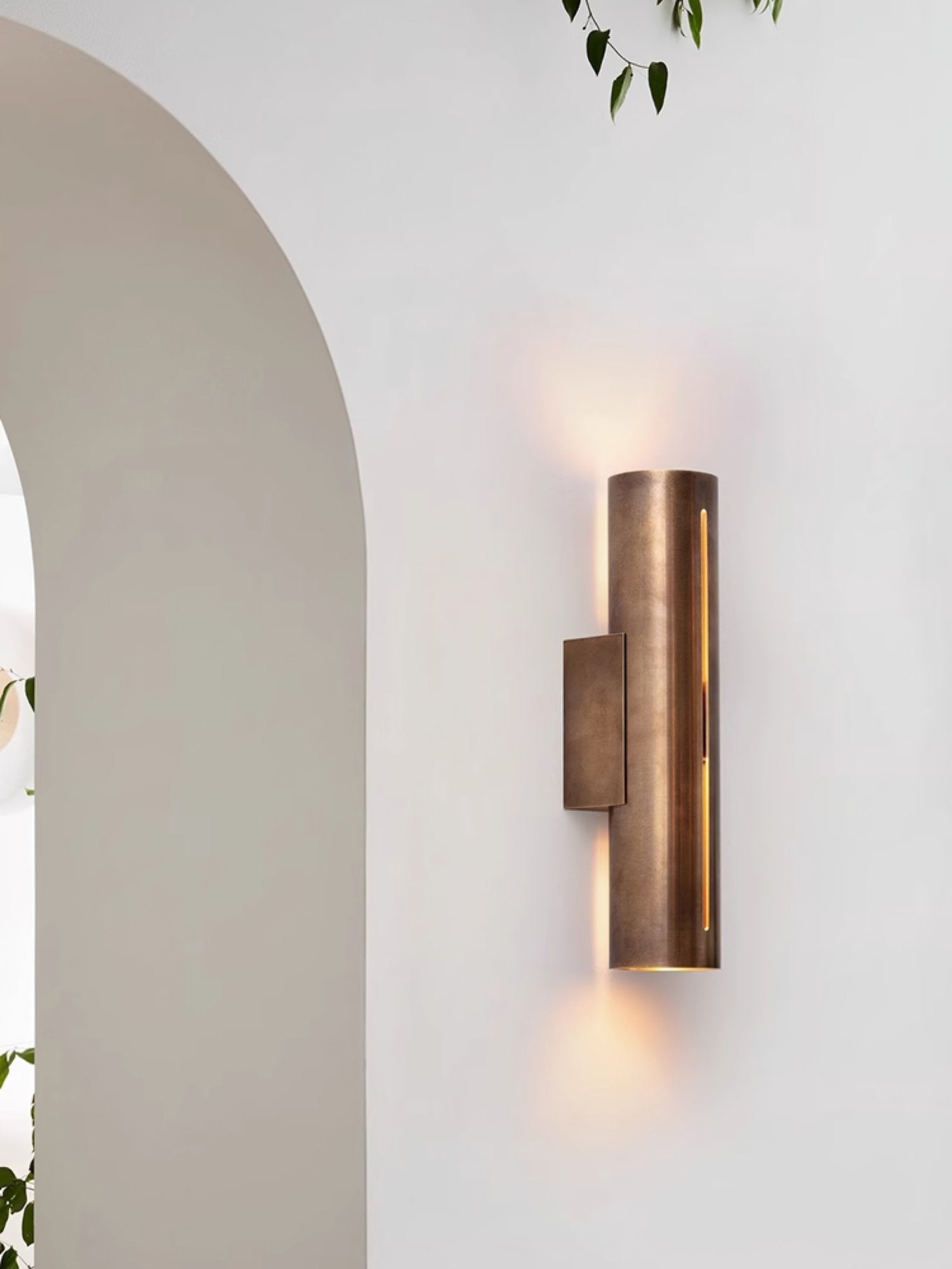 Avsilara Modern Minimalist Cylinder Brass Wall Light-Neutral Decor
