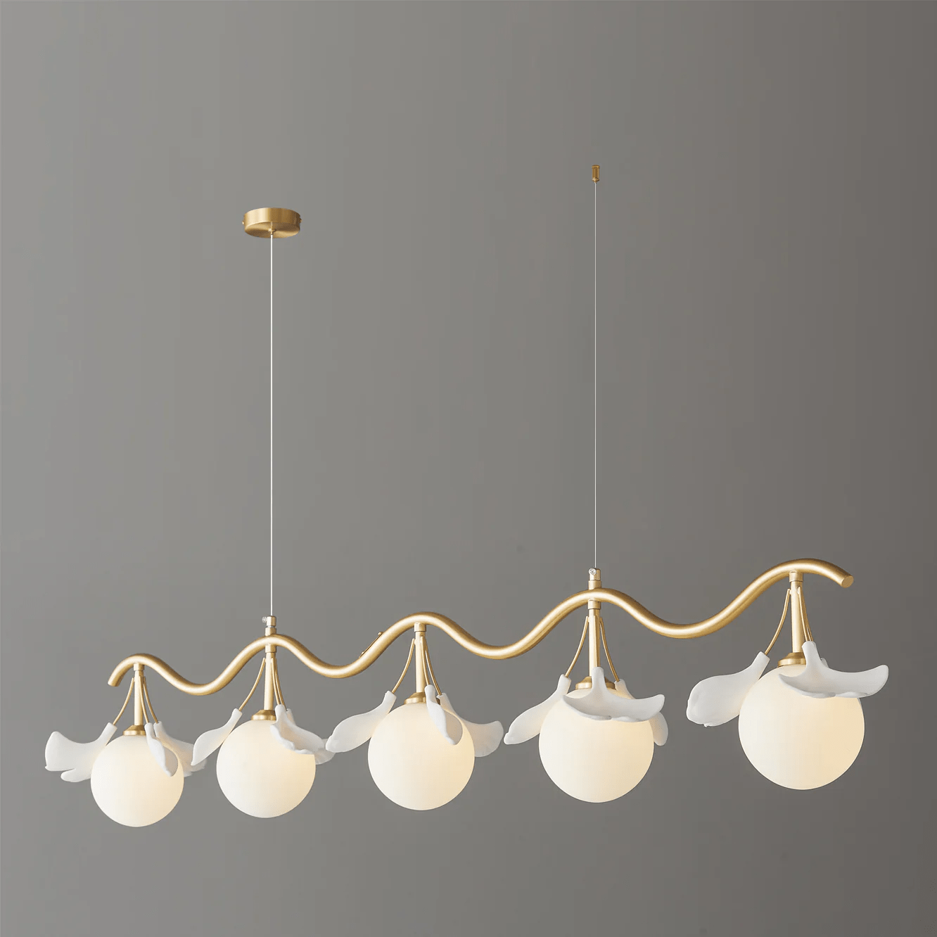 Hunell Floral Brass Chandelier-Neutral Decor