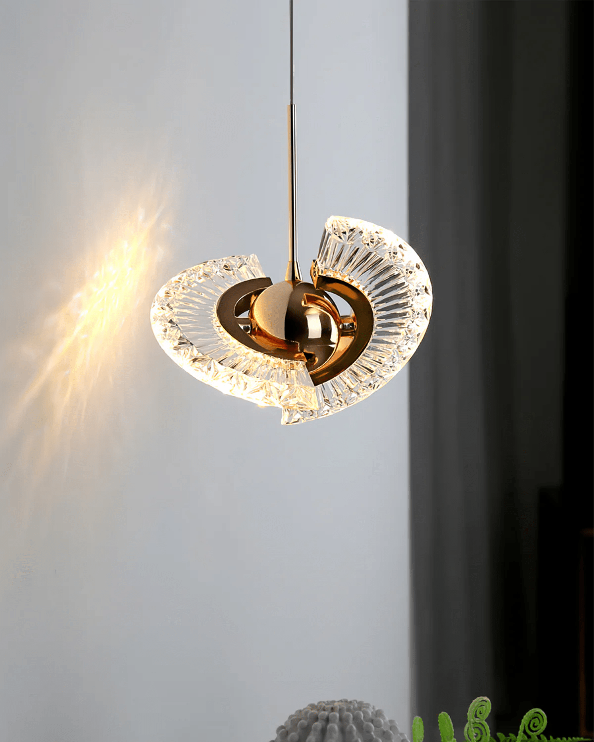 Govlen Postmodern Luxury Pendant Lamp-Neutral Decor