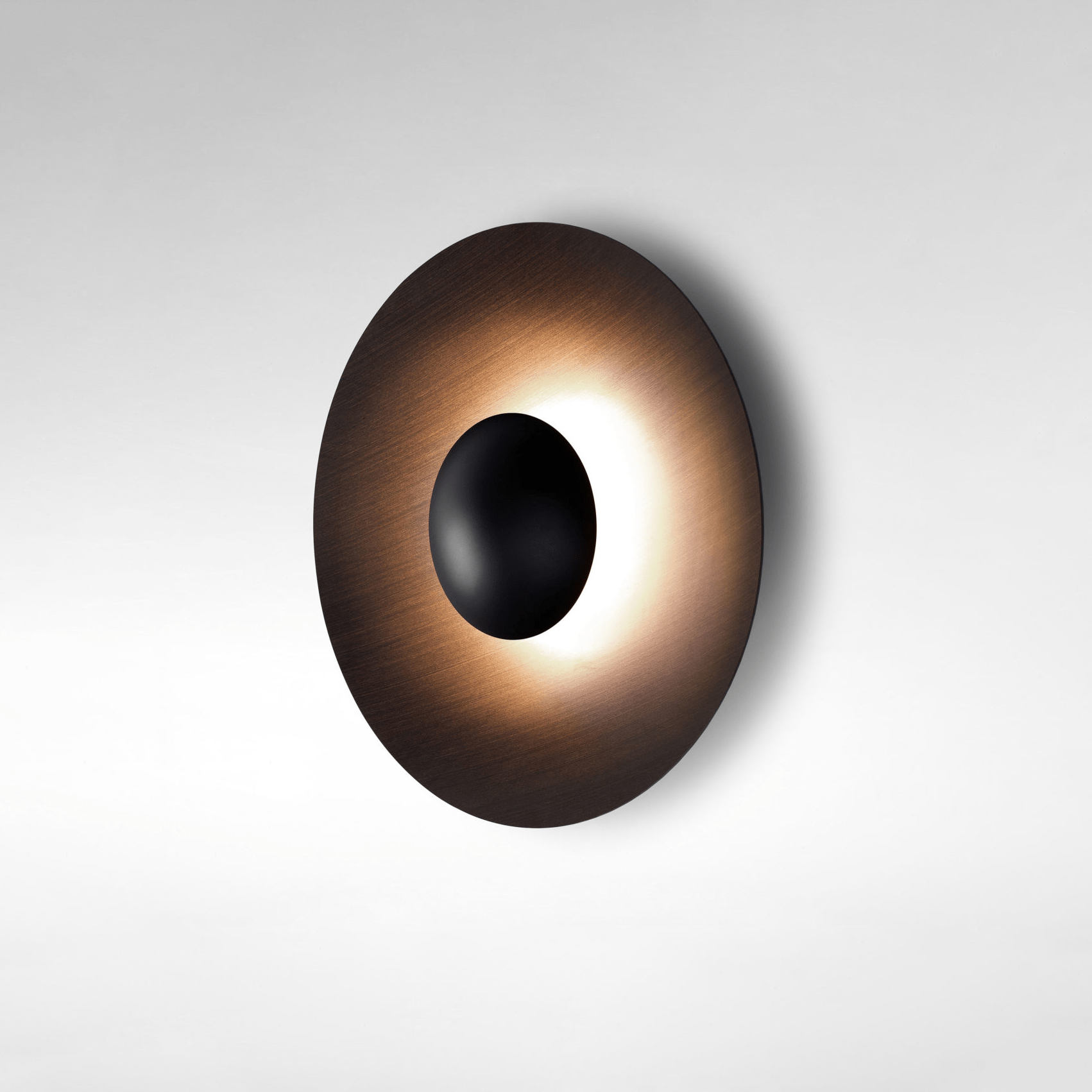 Ginger Modern Minimalist Round Wall Lamp-Neutral Decor