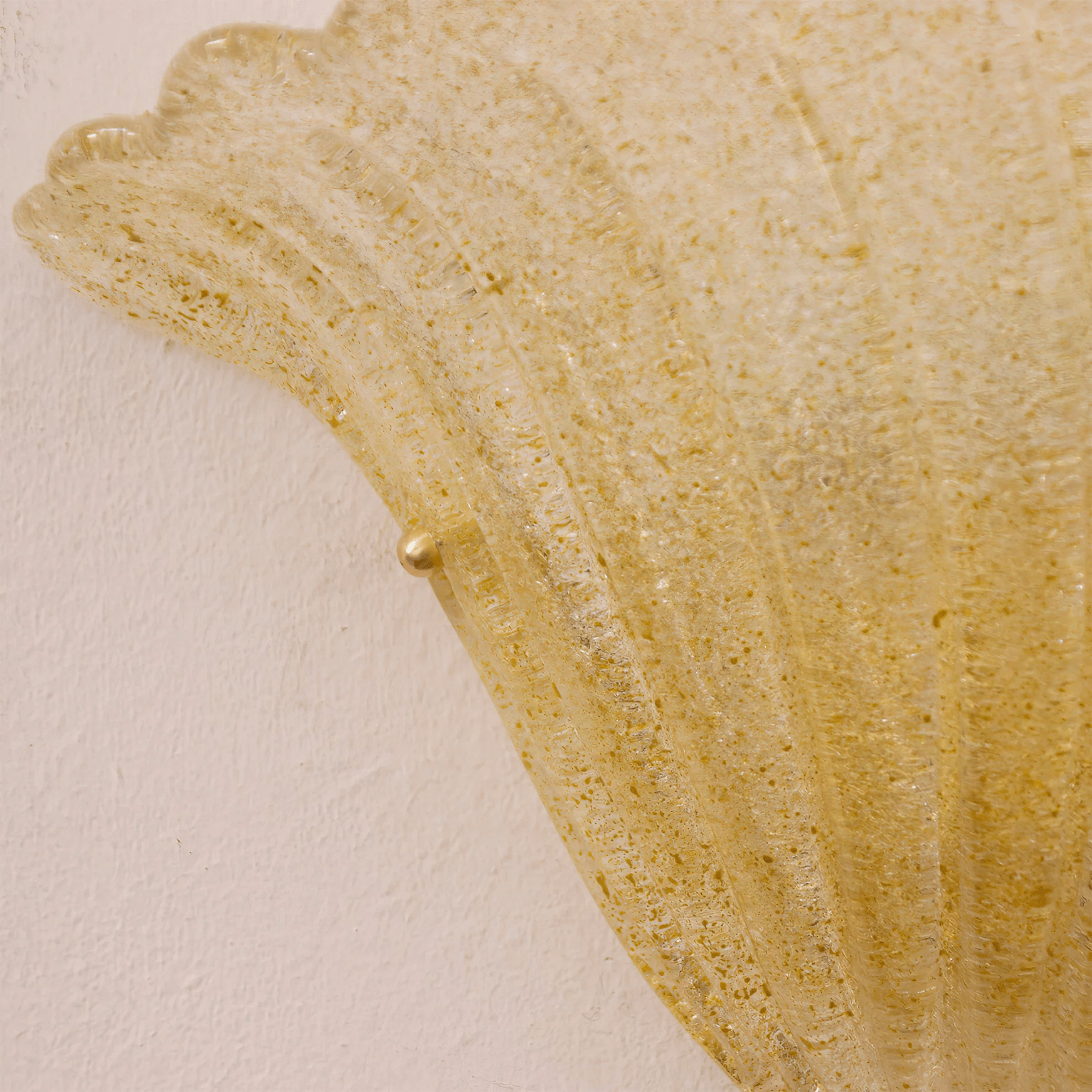 Aurora Wall Lamp Scallop Edge Textured Glass Elegant-Neutral Decor