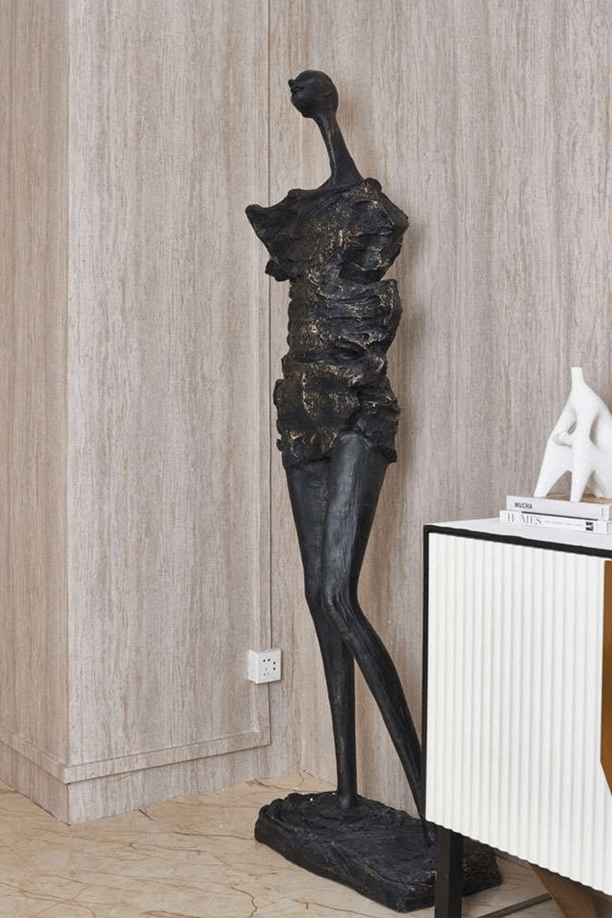 Maldo Modern Reinforced Plastic Ornaments-Neutral Decor