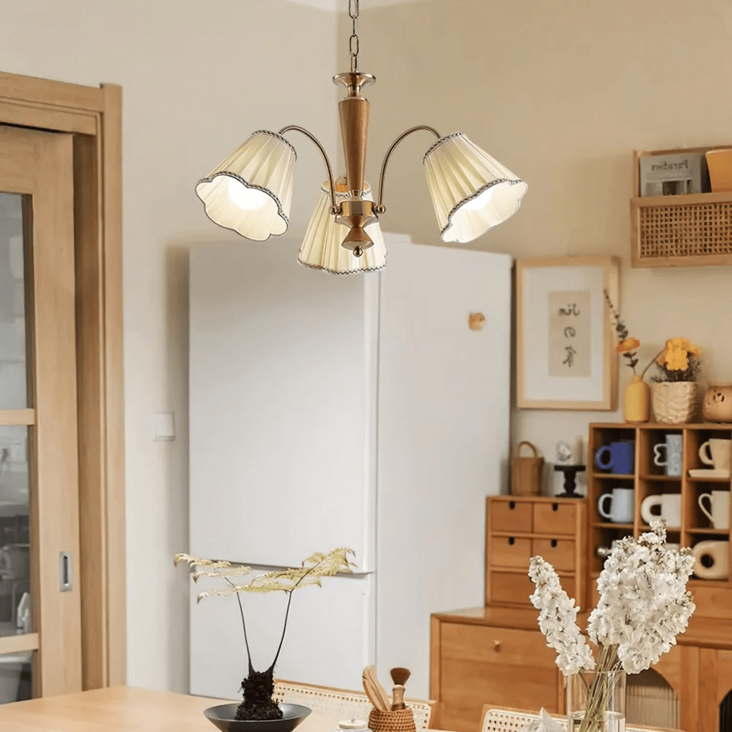 Elijh Vintage Chandelier-Neutral Decor