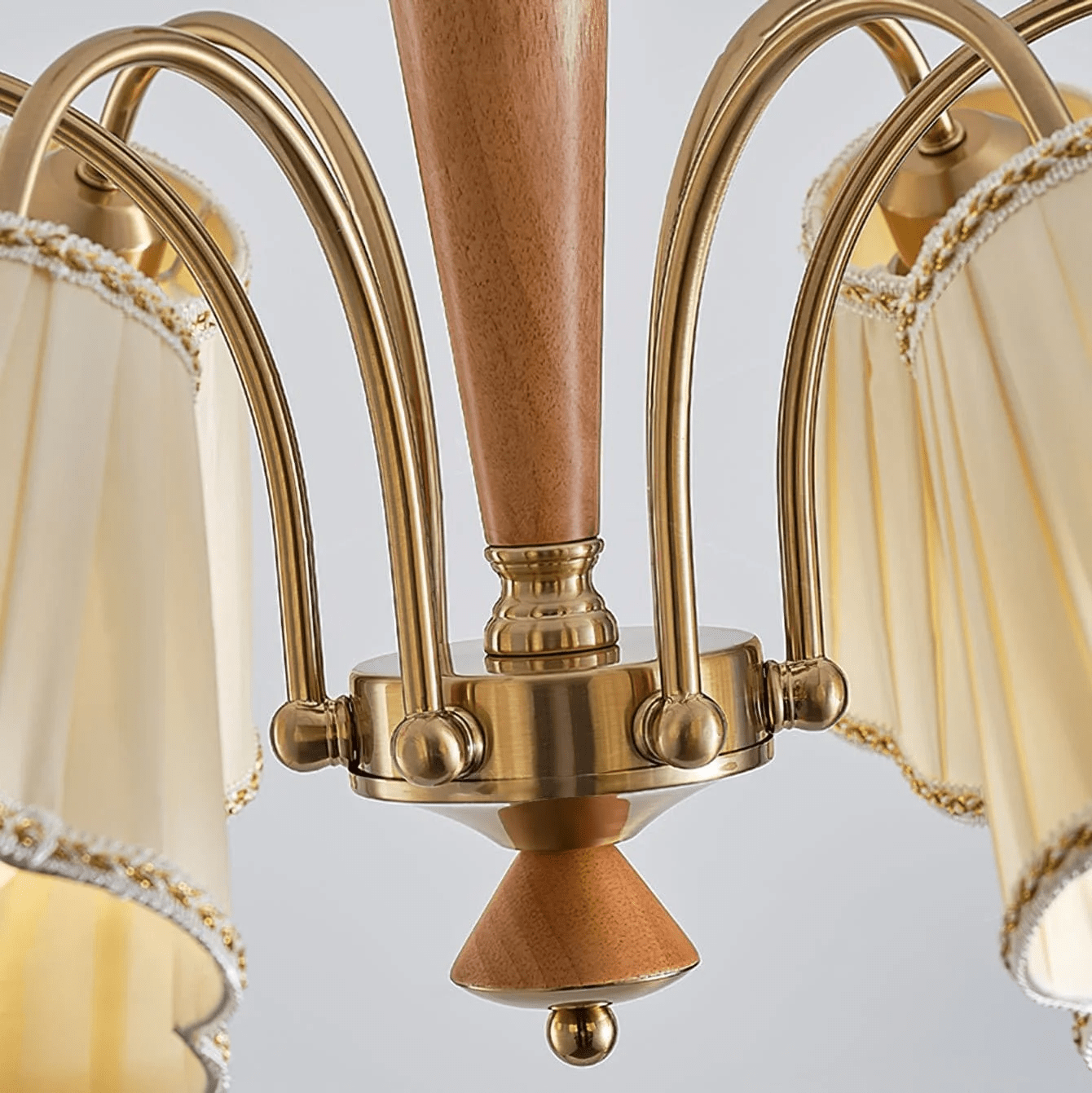 Elijh Vintage Chandelier-Neutral Decor