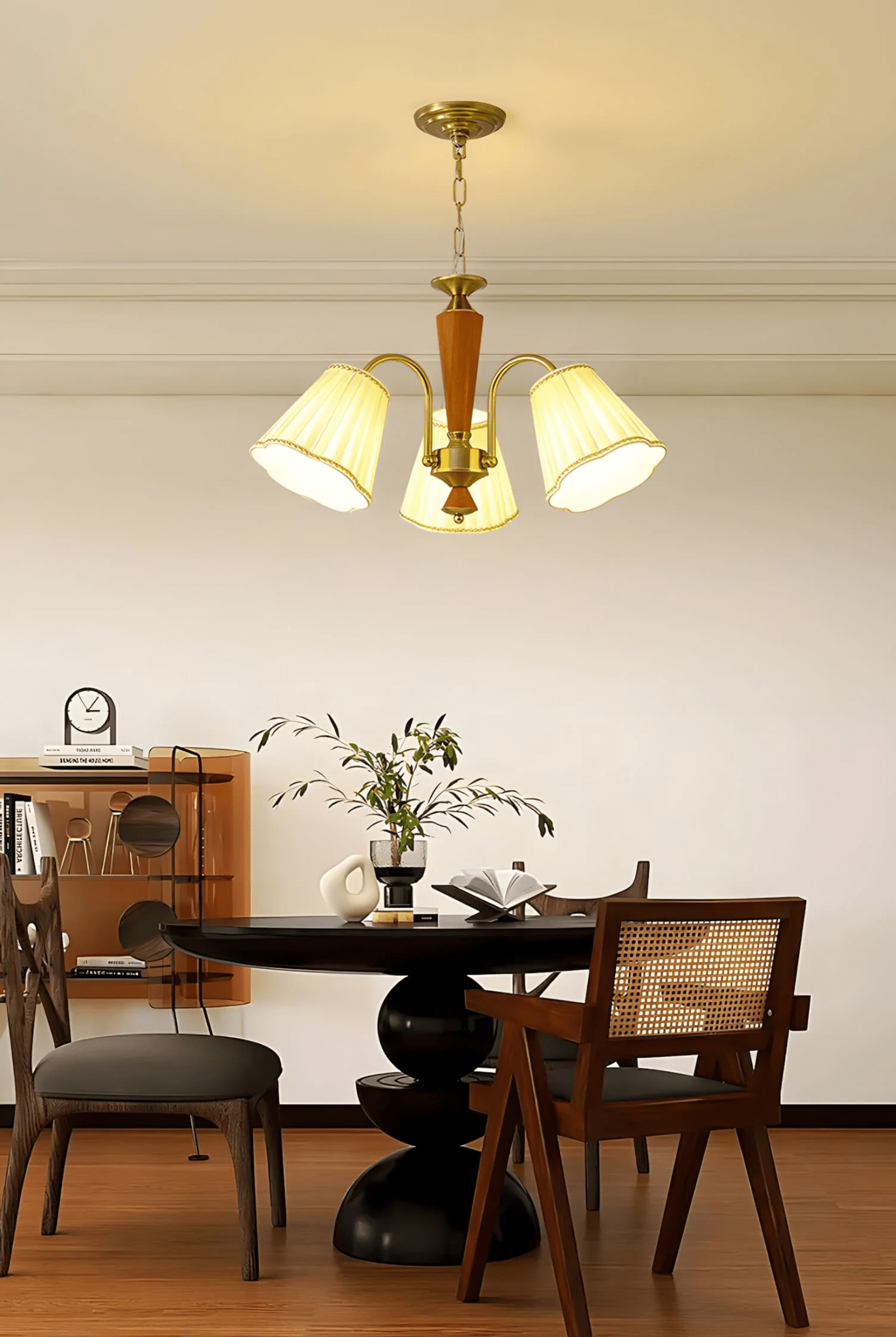 Elijh Vintage Chandelier-Neutral Decor
