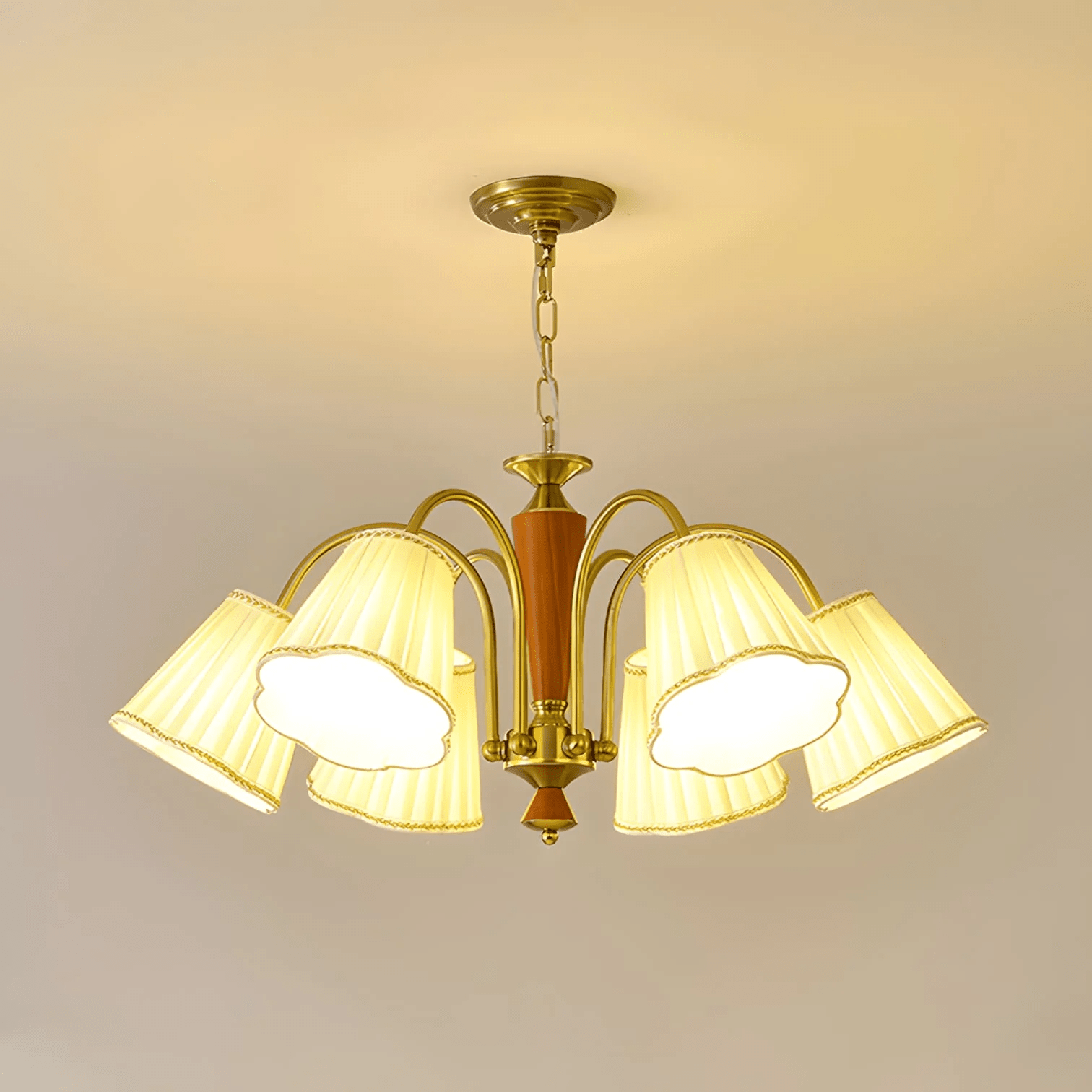 Elijh Vintage Chandelier-Neutral Decor