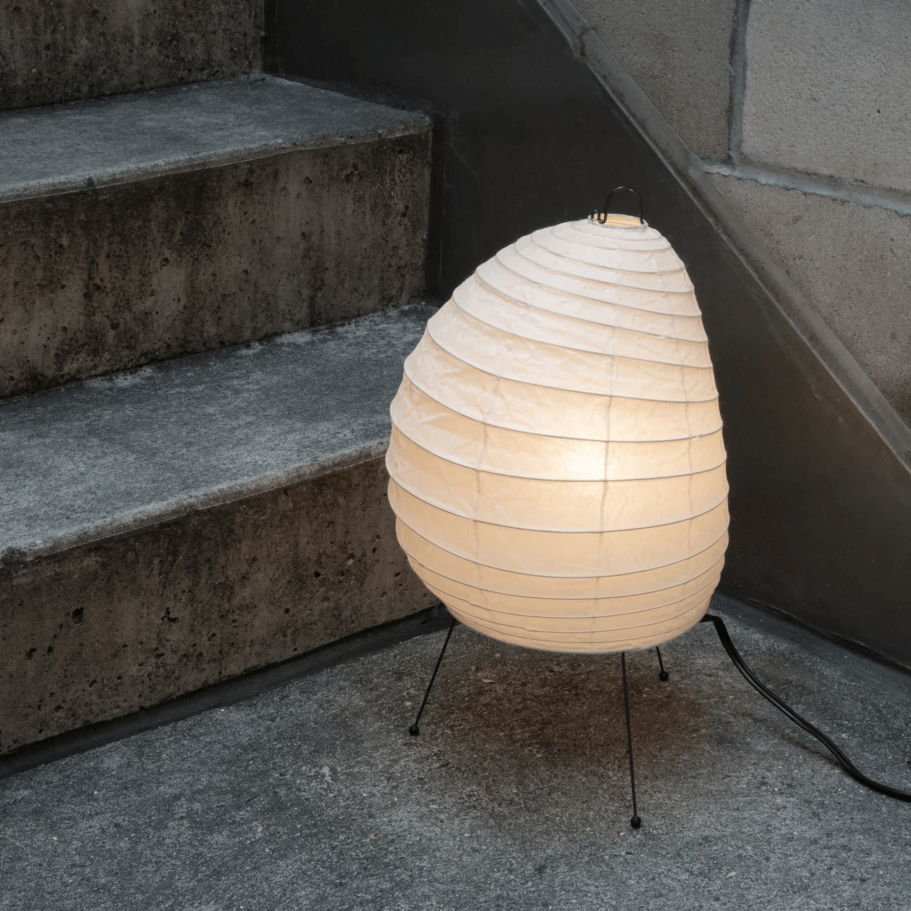 Elaris Modern Rice Paper Table Lamp-Neutral Decor