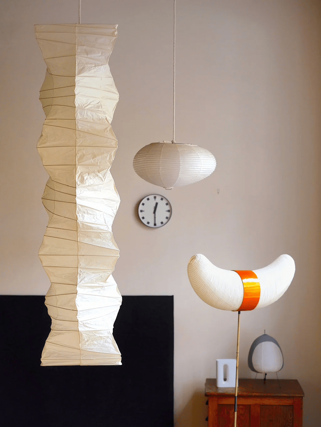 Lydia Modern Paper Pendant Light-Neutral Decor