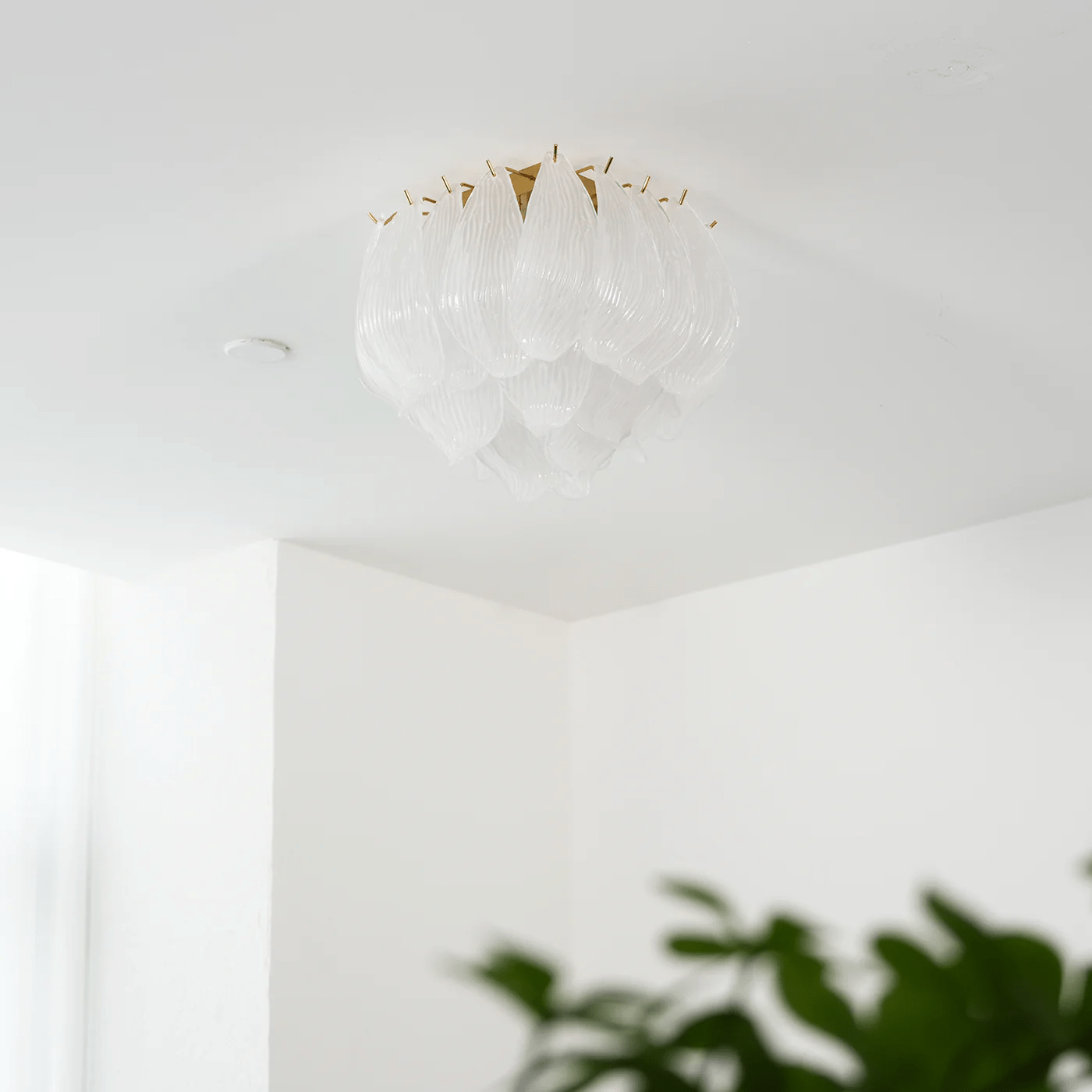 Aurora Ceiling Lamp Murano Petal Hand-Blown Glass Flushmount-Neutral Decor