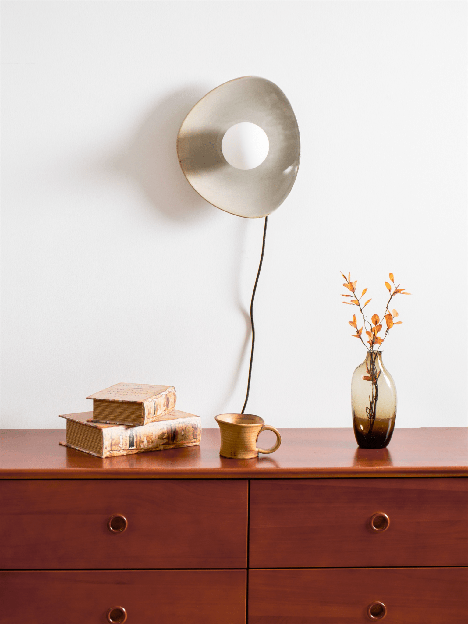 Dara Pebble Disc Plug-in Ceramics Glass Wall Light-Neutral Decor