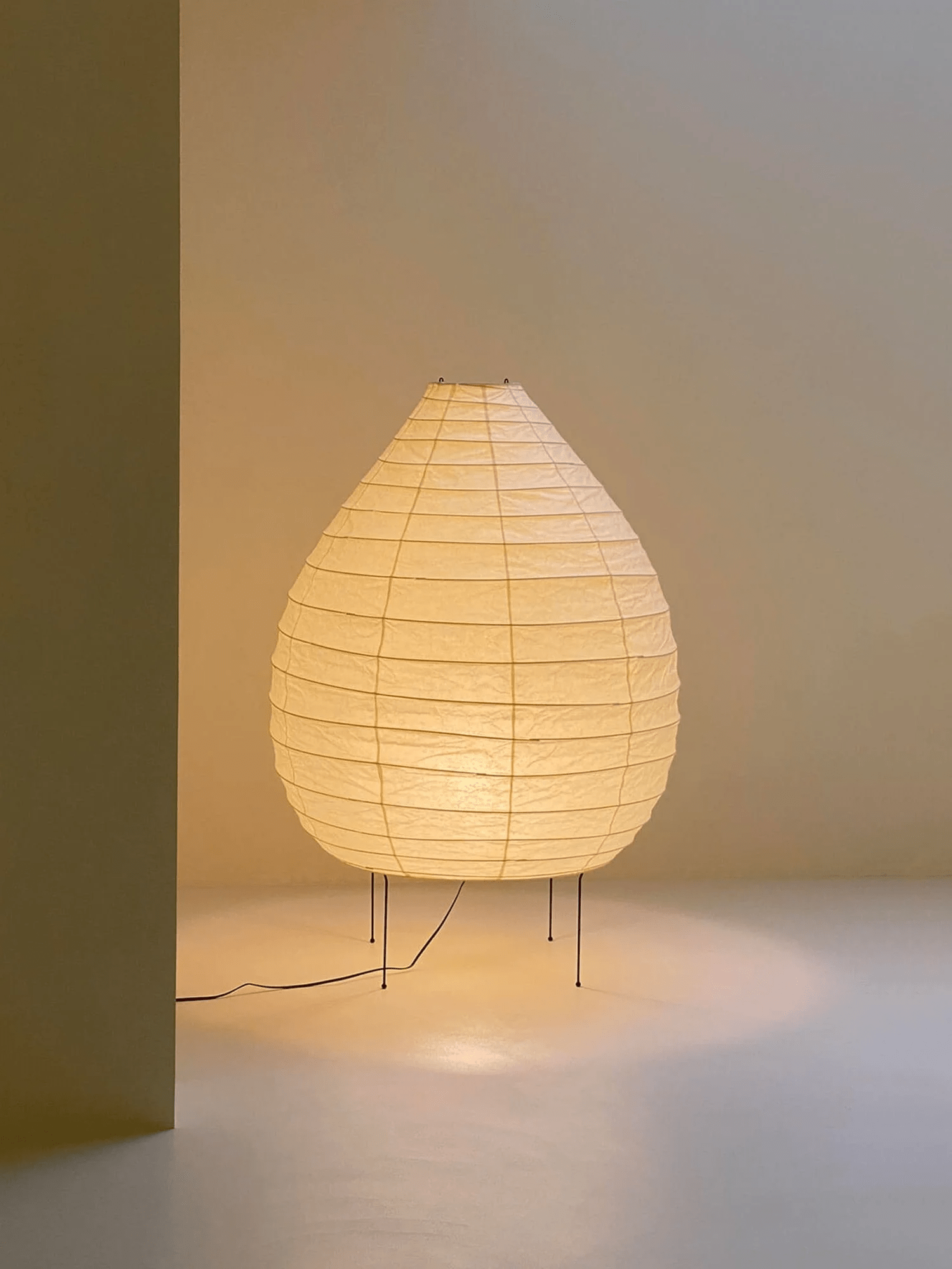 Hazel Modern Floor Lamp-Neutral Decor