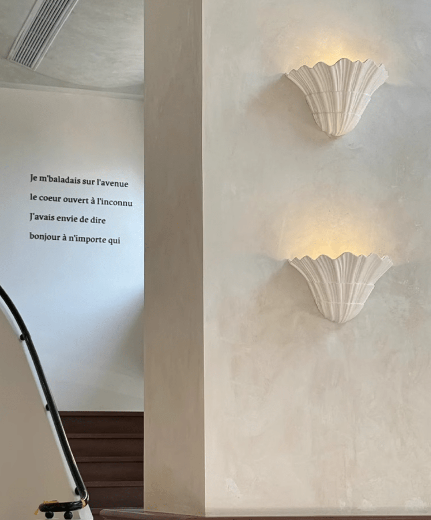 Lydia Modern Wall Light-Neutral Decor