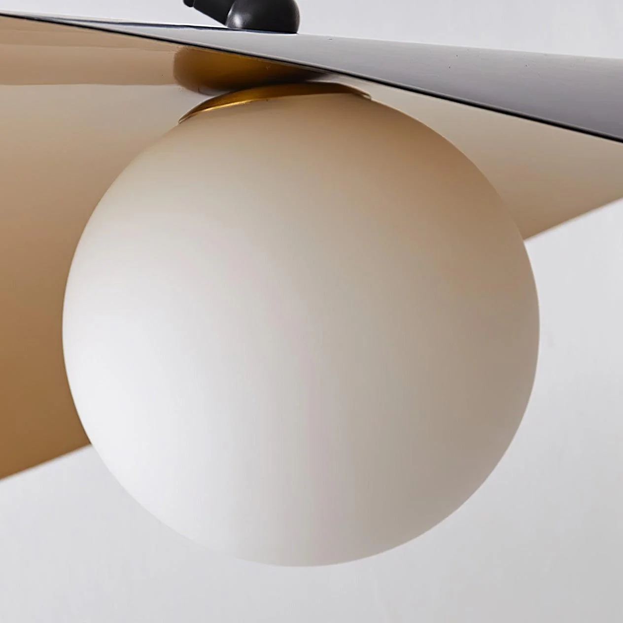 Arcflow Dynamic Curve Pendant Light-Neutral Decor