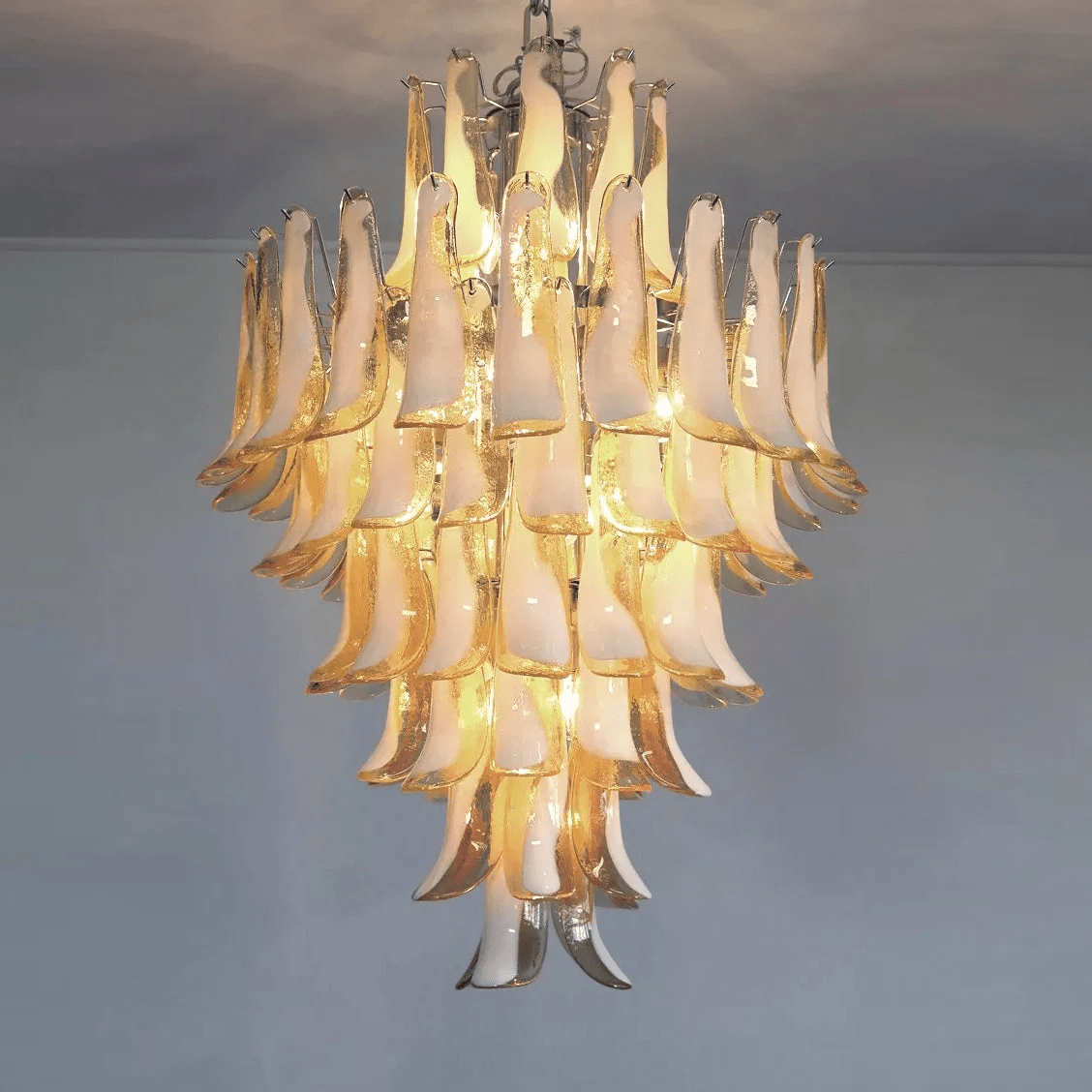 Tessa Glass Petals Pendant Lamp-Neutral Decor