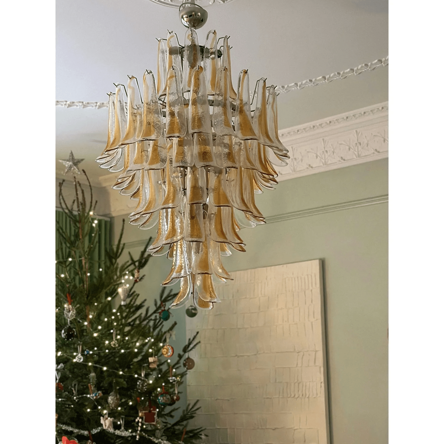 Tessa Glass Petals Pendant Lamp-Neutral Decor