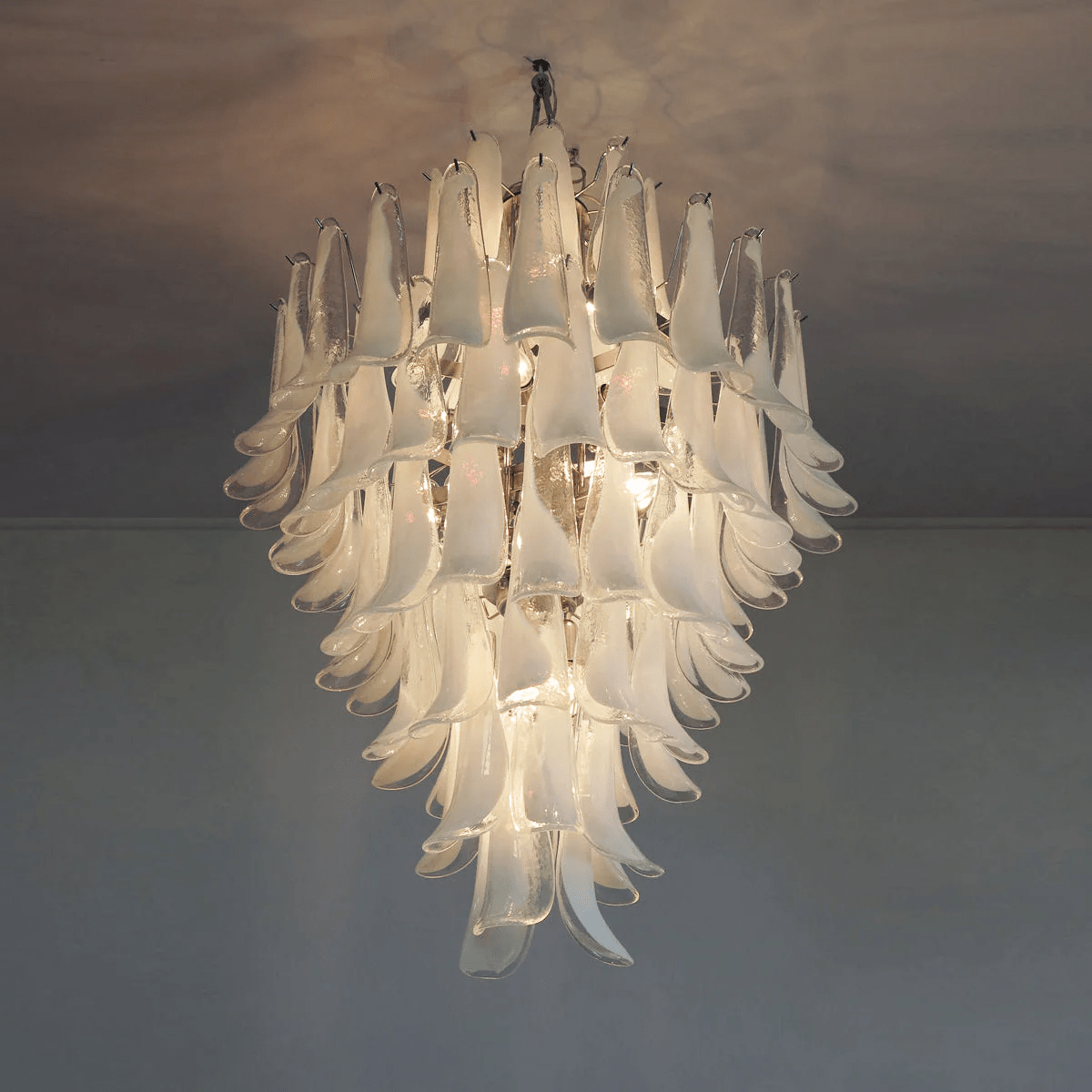 Tessa Glass Petals Pendant Lamp-Neutral Decor