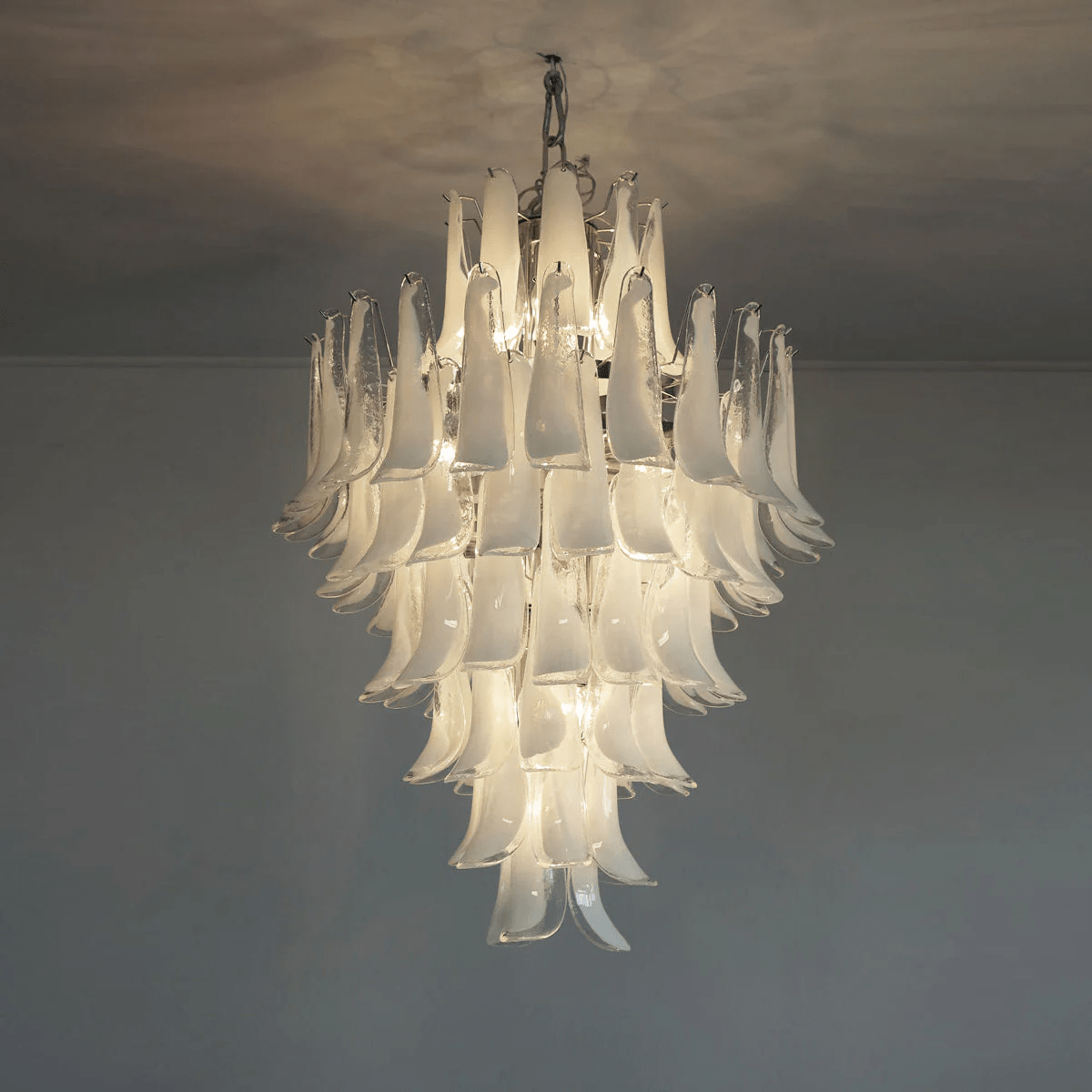 Tessa Glass Petals Pendant Lamp-Neutral Decor