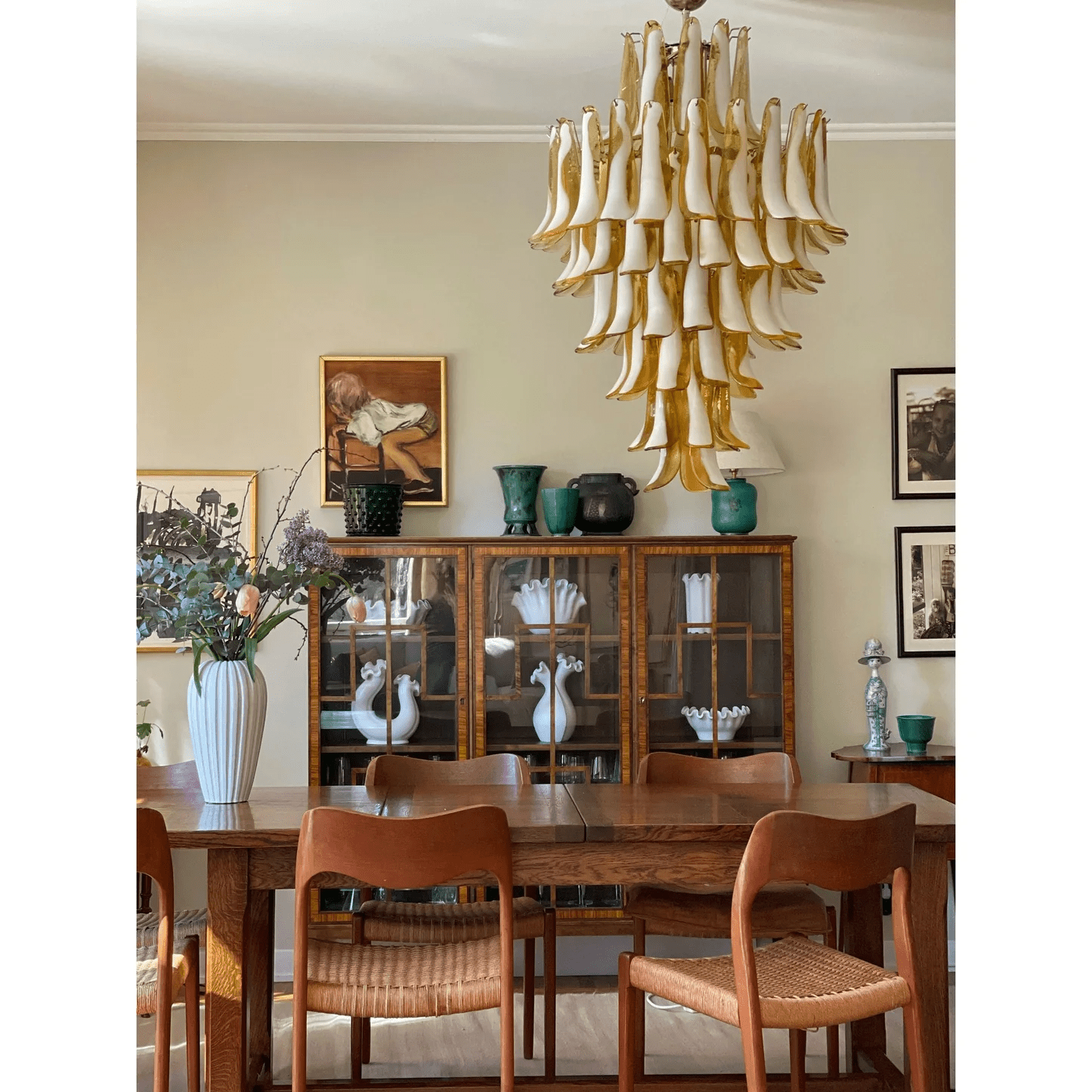 Tessa Glass Petals Pendant Lamp-Neutral Decor