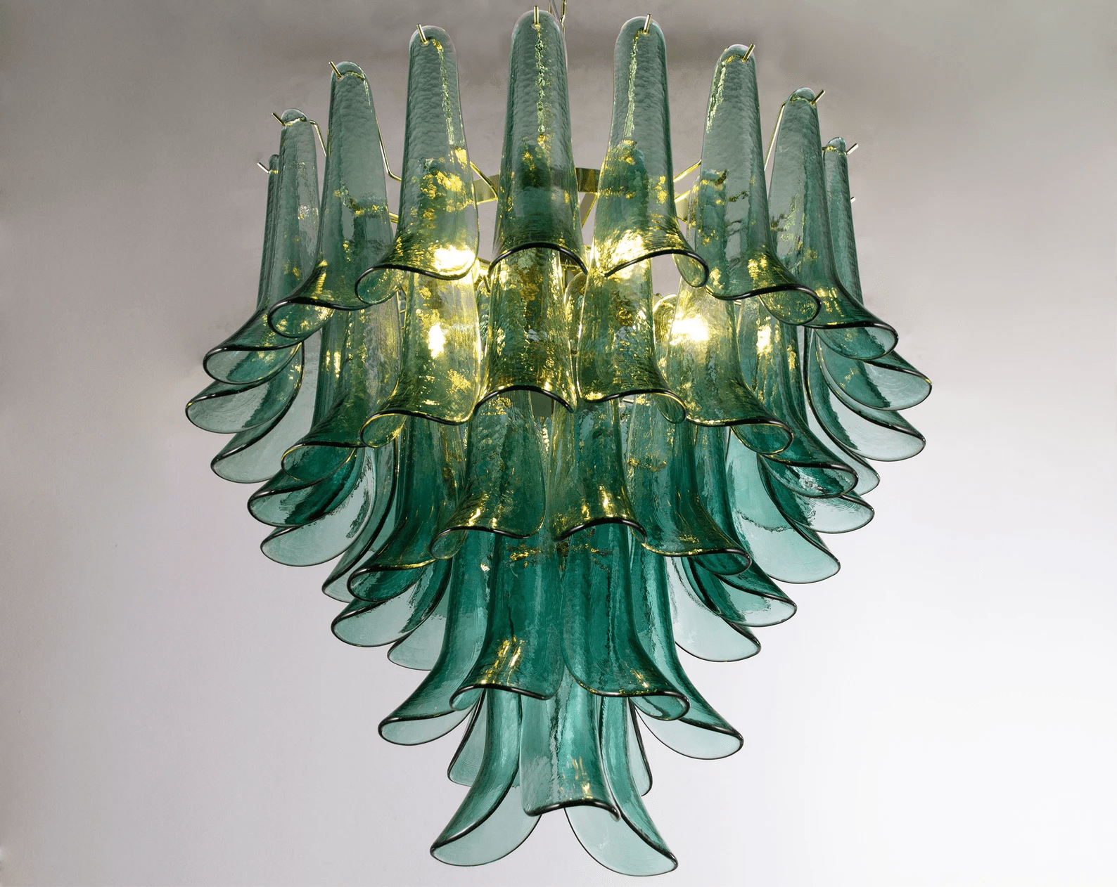 Novalume Chandelier-Neutral Decor